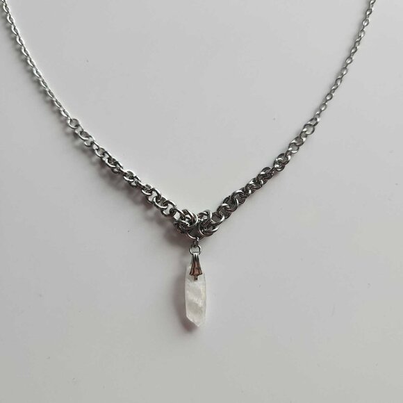 Vintage natural clear quartz silver chainmail necklace with a small silver chain - Picture 7 of 10